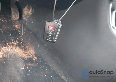 2018 Toyota Highlander Xle from USA, damaged, VIN 5TDJZRFH3JS859447